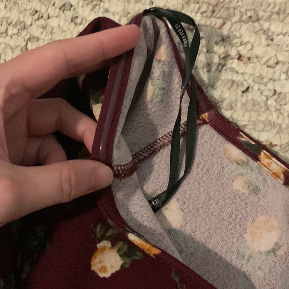 Maroon floral dress - Picture 3 of 4